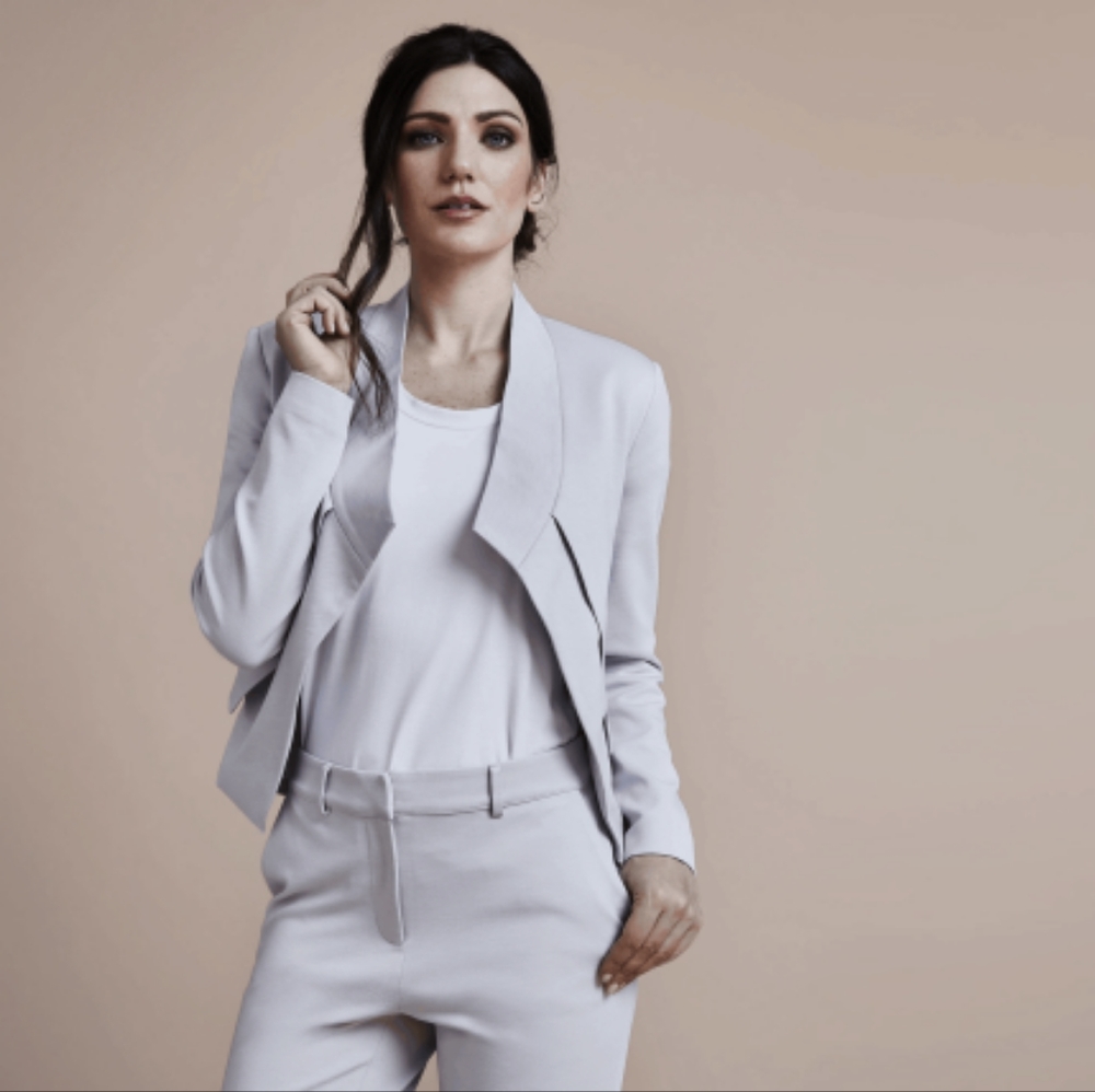 Elizabeth & Clarke Avery Unstainable Blazer - New!